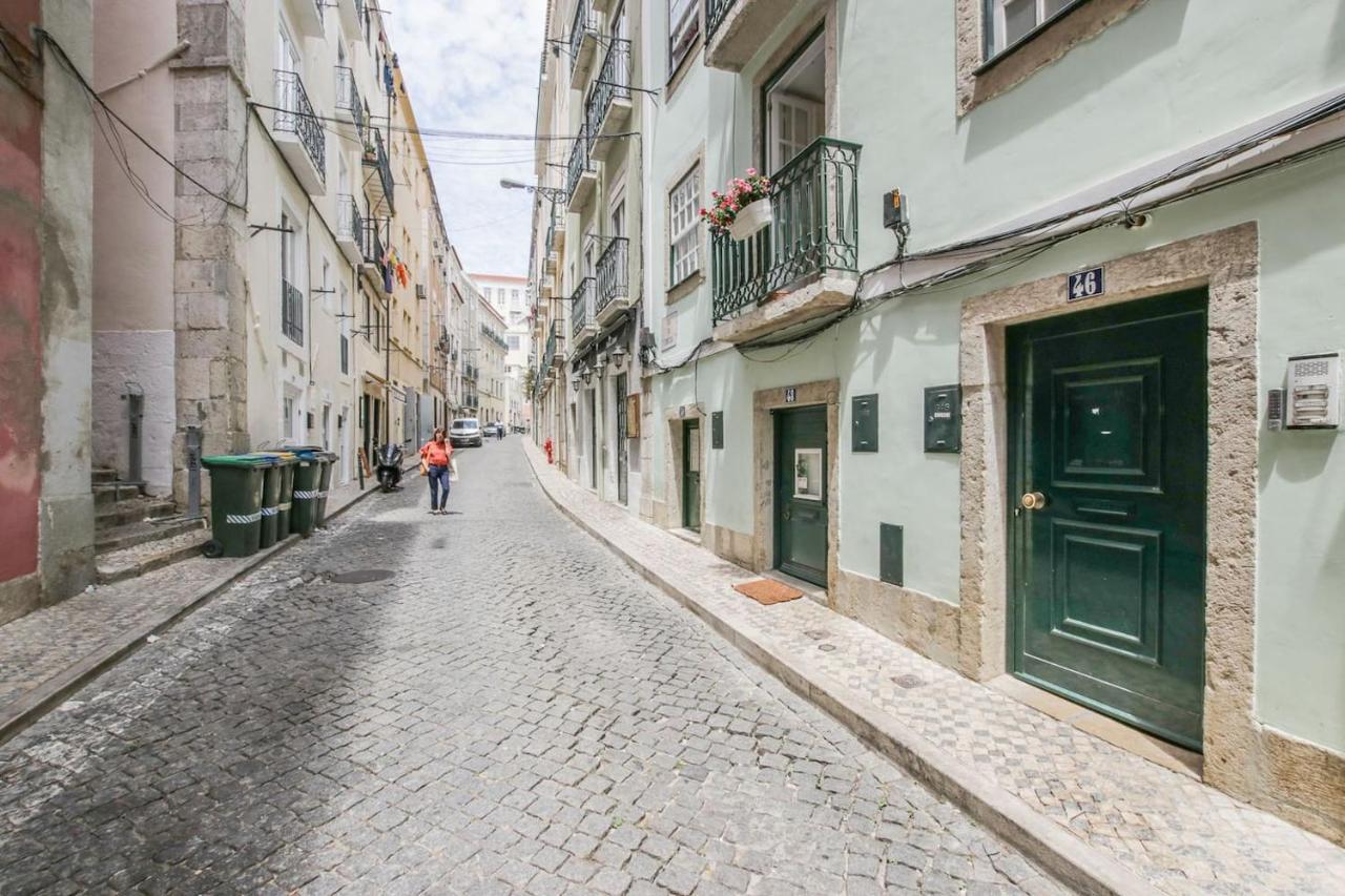 Golden Cage Chiado - Charm Historic And Cozy Lejlighed Lisboa Eksteriør billede
